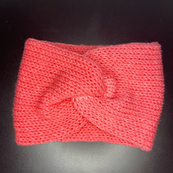 Messy bun ear warmer - Picture 2 of 11